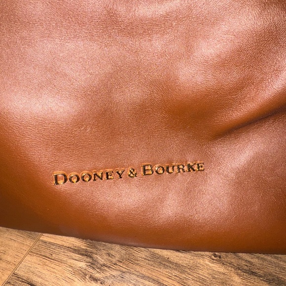 Dooney & Bourke City Dawson Barlow Brown Leather Shoulder Bag - Picture 2 of 4